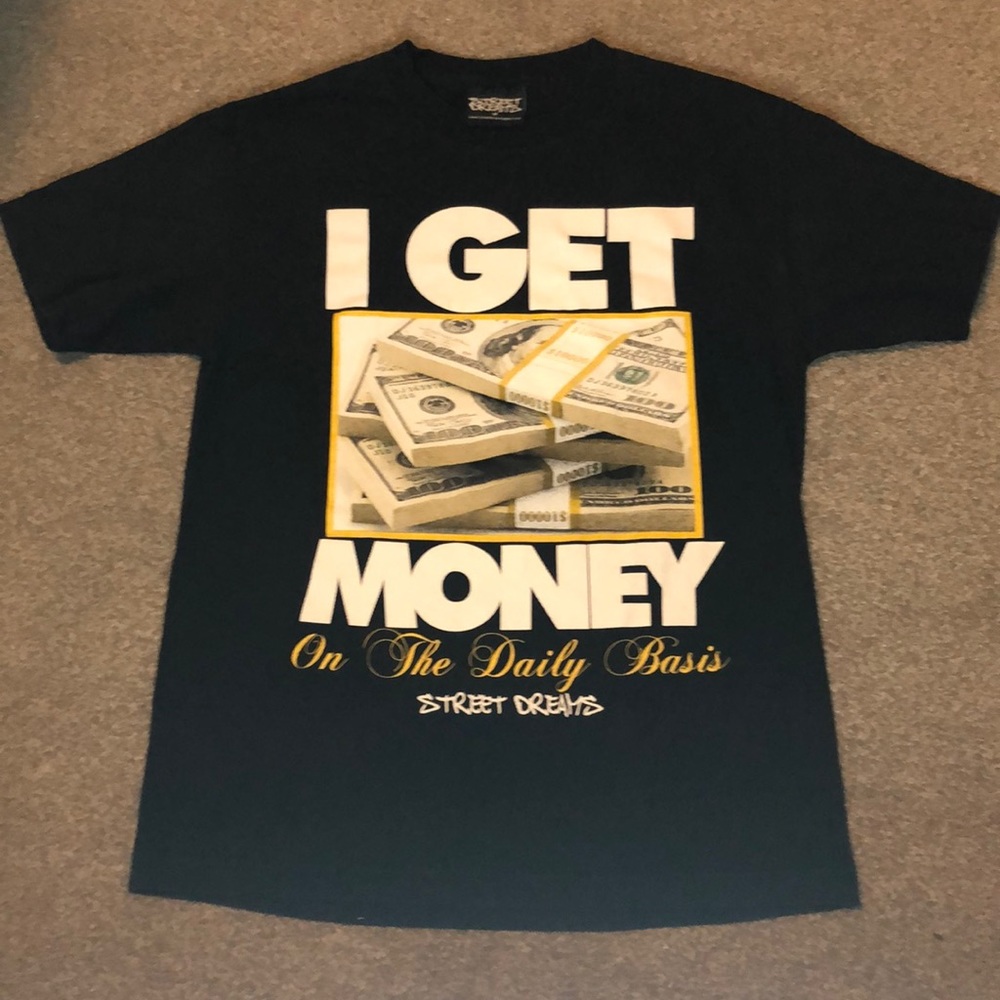 CuteStreet Dreams tee Shirt sz medium black color